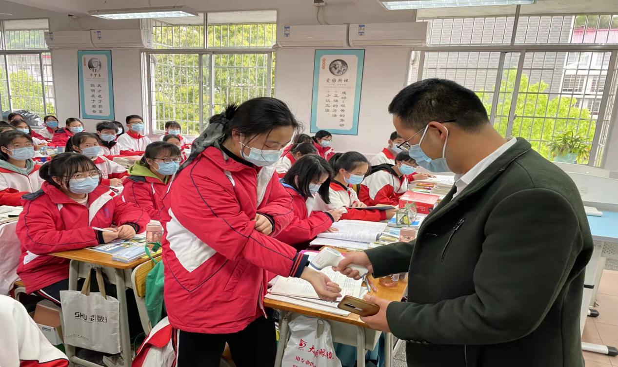 共筑防线，科学防疫，全面解析与宣传新冠肺炎疫情的必要性