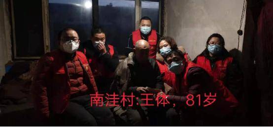 疫情下的无名英雄，中国医护人员牺牲的沉重代价