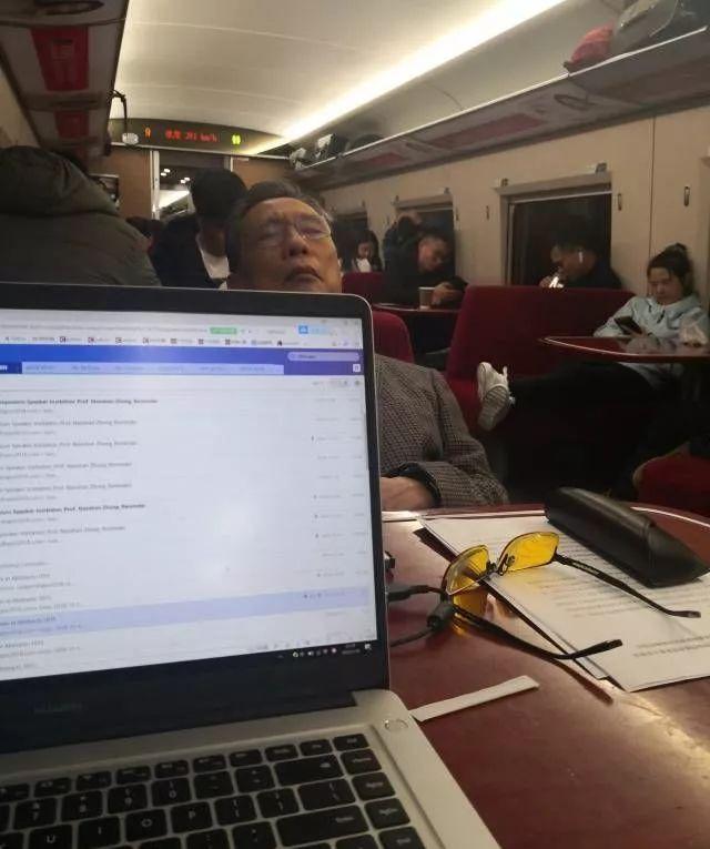 武汉疫情期间的逆行者，光辉与城市的重生